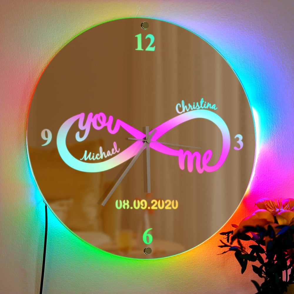 Personalisierte Infinity-namensuhr „you & Me“, Personalisierte Datumsspiegel-licht-wanddekoration - MeineFotoTassen